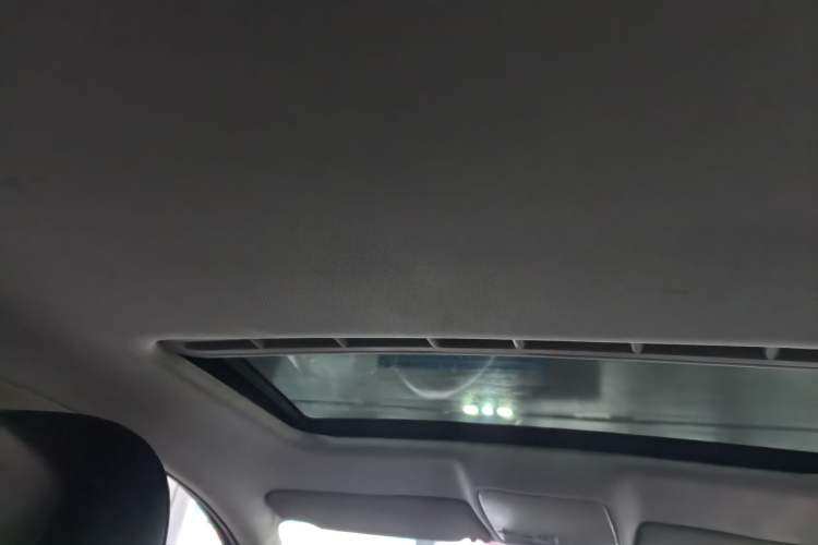 Used Volkswagen Bora 2015 Value Edition 1.6L Automatic Comfort Version
