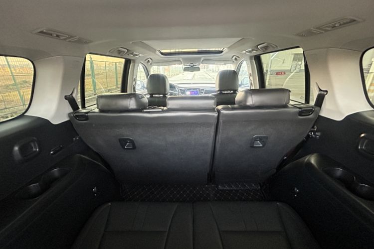 Used GAC Trumpchi GS8 2017 320T Two-Wheel Drive Luxury Smart Connectivity Version (7 Seats)