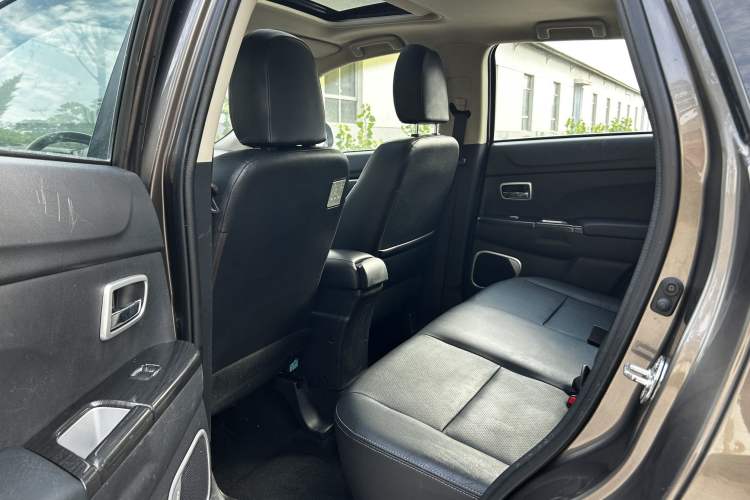 Used Mitsubishi ASX 2018 2.0L CVT Two-Wheel Drive Deluxe Edition