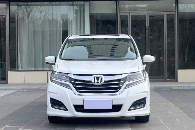 Used Honda Elysion 2016 2.4L Luxury Edition
