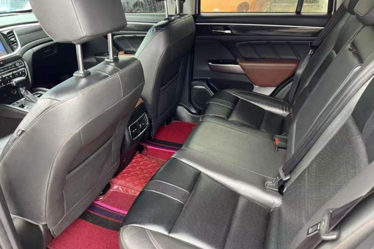 Used GAC Trumpchi GS7 2017 320T Two-Wheel-Drive Luxury Smart Connectivity Model
