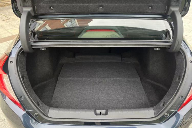 Used Honda Civic 2016 220TURBO CVT Luxury Edition
