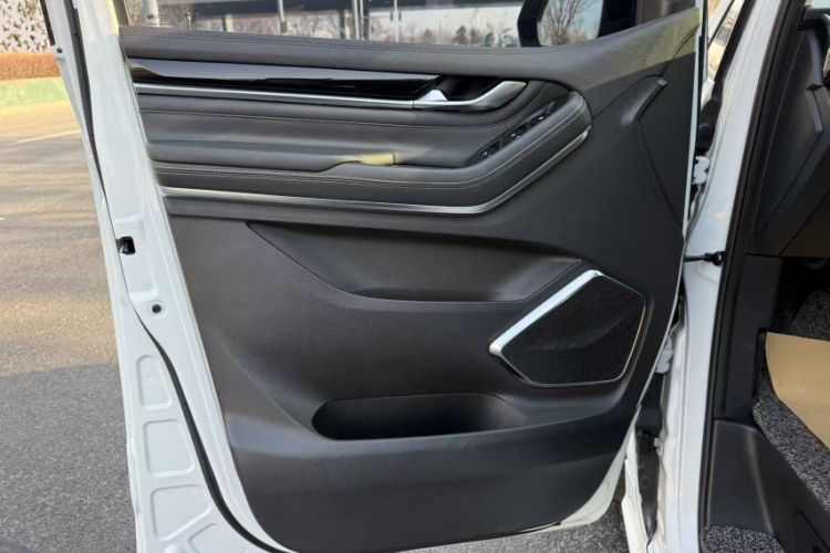 Used SAIC MAXUS G20 2020 2.0T Gasoline Automatic Luxury Edition
