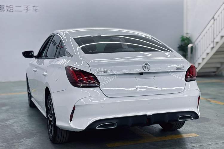 Used MG 5 2022 180 DVVT CVT Youth Luxury Edition
