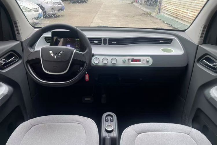 Used Wuling Hongguang MINIEV 2021 Macaron Fashion Model Lithium Iron Phosphate
