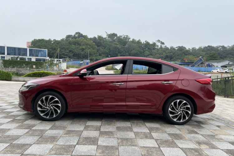Used Hyundai Elantra 2019 1.4T Dual-Clutch Xuan Dong · Dynamic Model