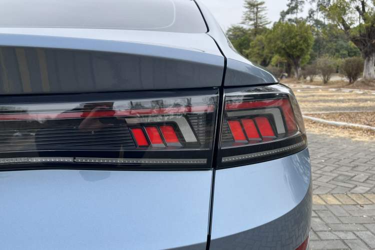 Used Volkswagen Lamando 2022 Lavida L 280TSI DSG Cool & Spicy Edition
