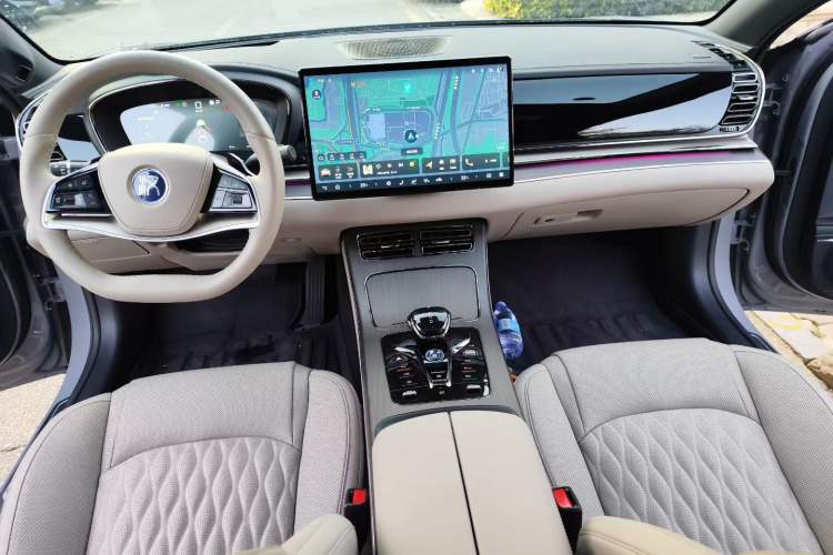 Used BYD Han 2025 EV Intelligent Driving Edition 701KM LiDAR Flagship Model