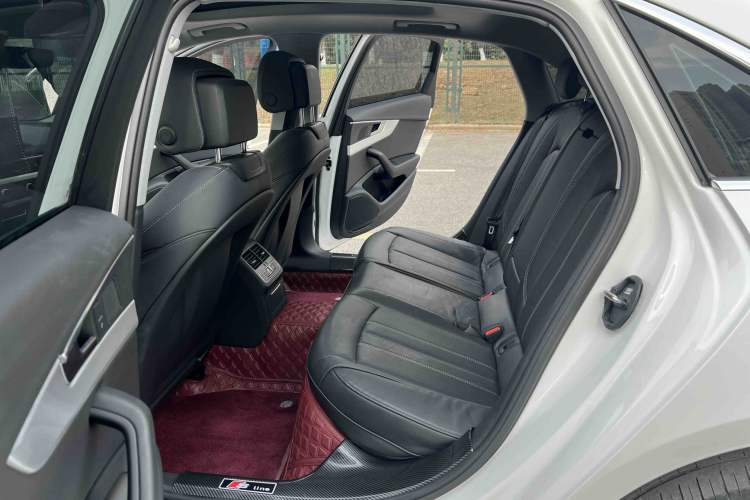 Used Audi A4L 2022 40 TFSI Fashion Dynamic Model