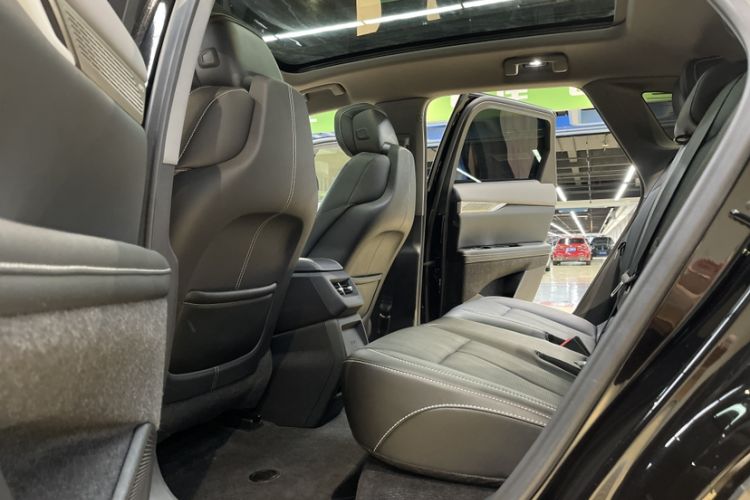 Used Cadillac OPTIQ 2024 Standard Range Version
