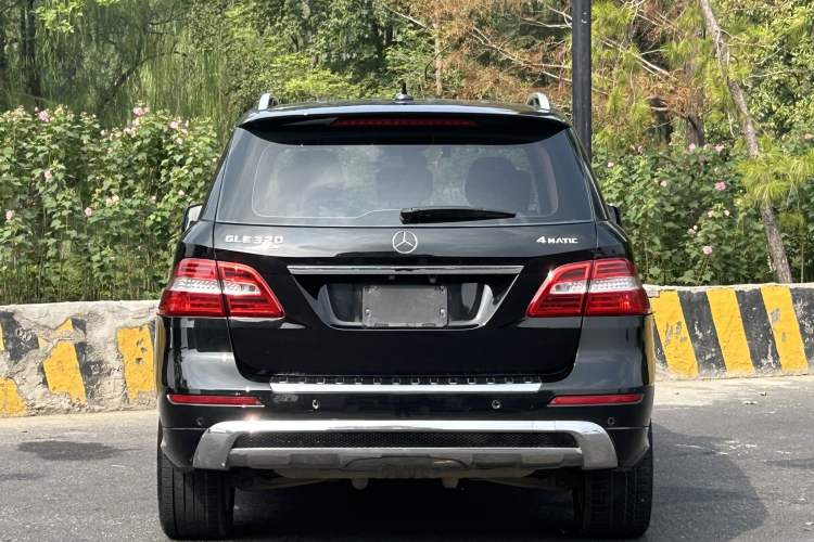 Used Mercedes-Benz M-Class 2015 ML 320 4MATIC