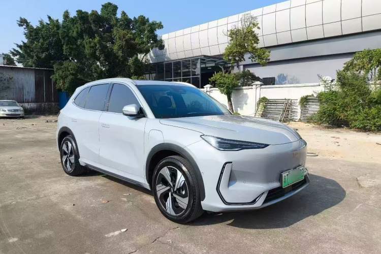 Used  E5 2024 530km Starship Edition
