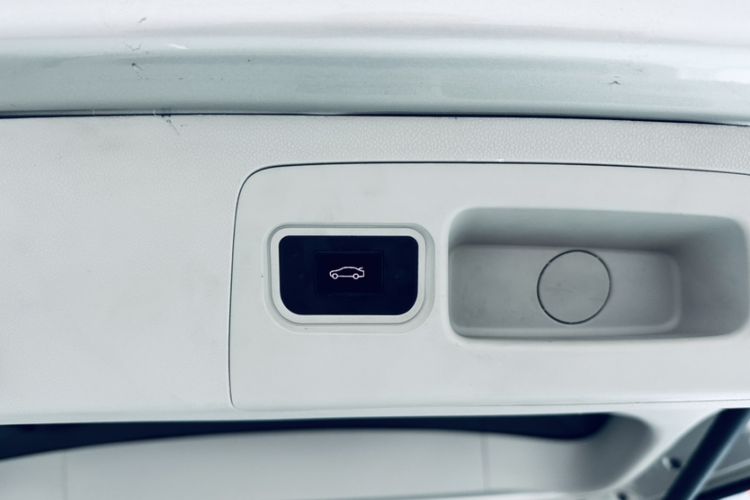 Used Buick GL8 2020 ES Land Cruiser 653T Comfort Edition
