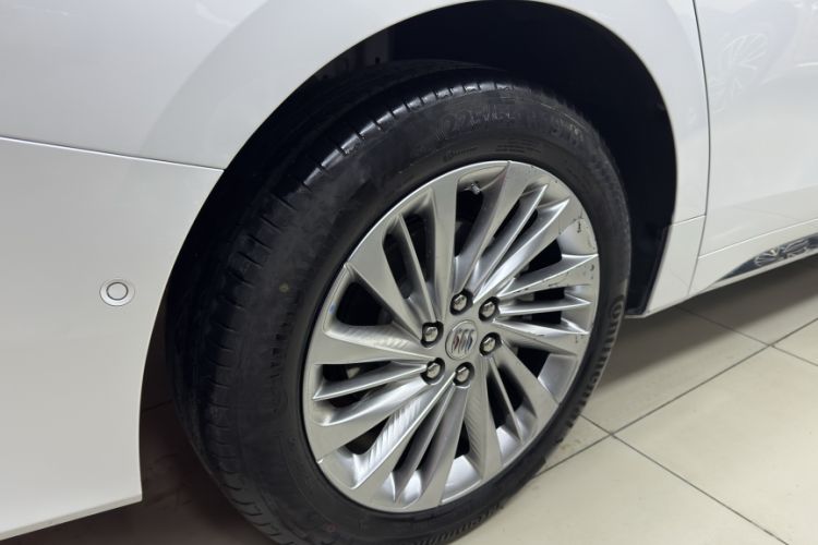 Used Buick Century 2023 2.0T Six-Seater Yinshi Edition