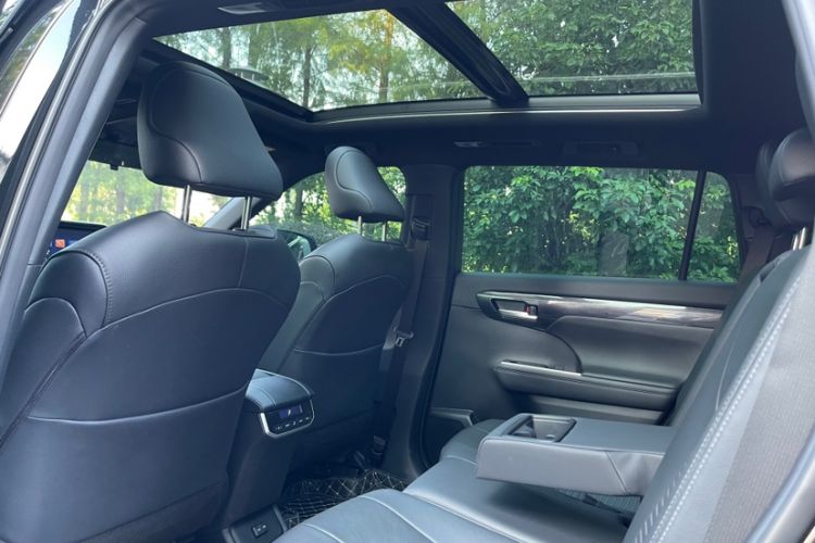 Used Toyota Crown Land Cruiser 2023 2.5L HEV Four-Wheel Drive Luxury Edition
