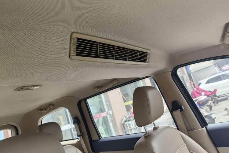 Used Wuling Hongguang 2013 1.5L S Comfort Model
