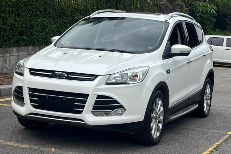 Used Ford Kuga 2015 2.0L GTDi Four-Wheel Drive Elite Model
