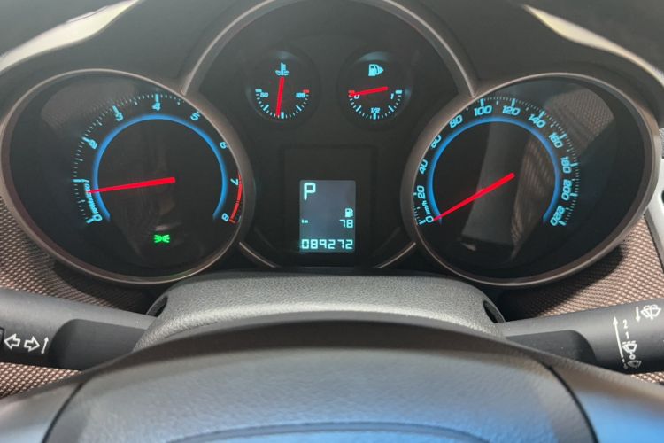 Used Chevrolet Cruze 2013 Hatchback 1.6L Automatic Luxury Model
