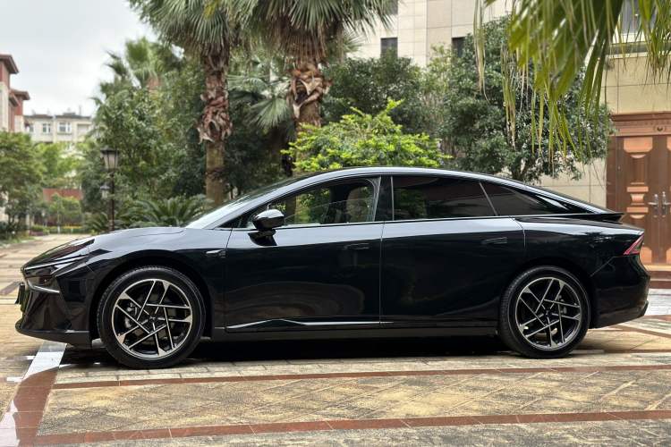 Used XPeng P7+ 2024 Long-Range Max
