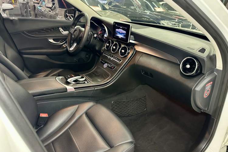 Used Mercedes-Benz C-Class 2017 C 180 L Sport Edition