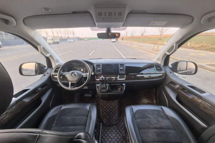 Used Volkswagen Multivan 2017 2.0 TSI Two-Wheel Drive Luxury Edition 7 Seats