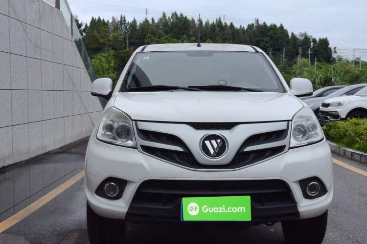 Used Foton Tunland 2017 2.4L E3 Gasoline 4x4 Elite Edition 4G69S4M
