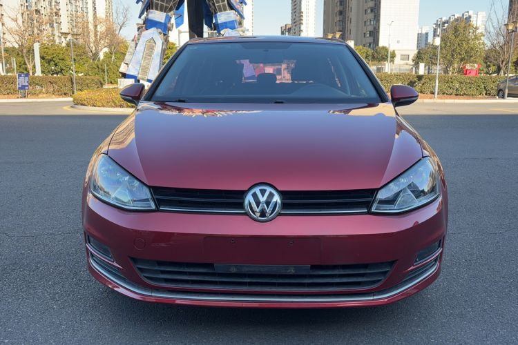 Used Volkswagen Golf 2016 1.6L Automatic Fashion Model
