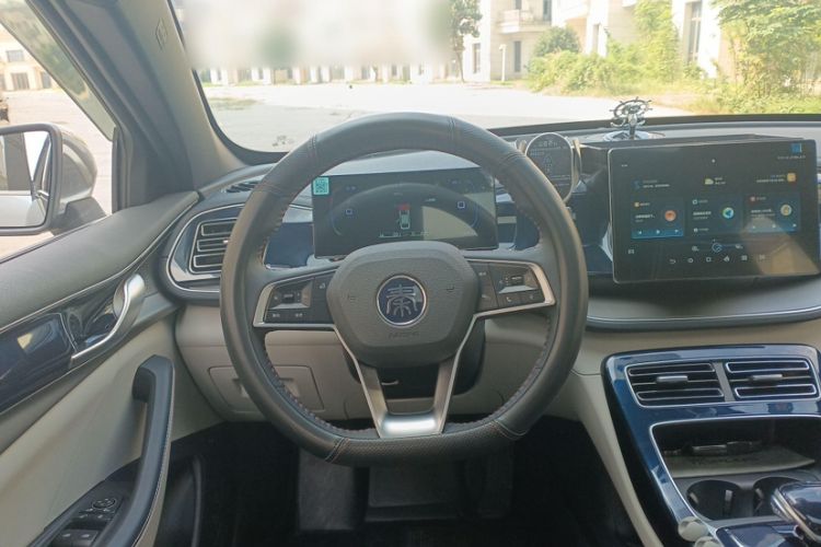 Used BYD Qin PLUS 2023 Champion Edition DM-i 120KM Leading Model
