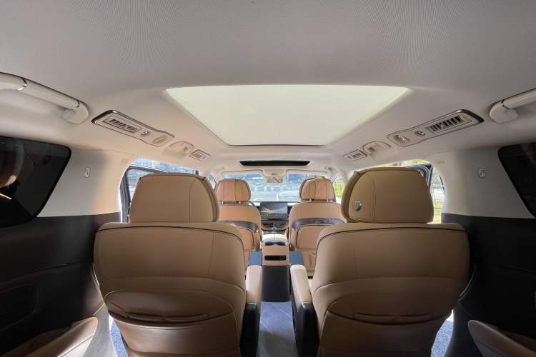 Used Denza D9 2024 DM-i 980 Four-Wheel Drive Prestige Model