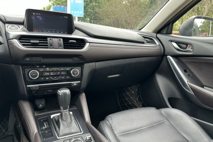 Used Mazda Atenza 2017 2.5L Skyactiv Sport Edition
