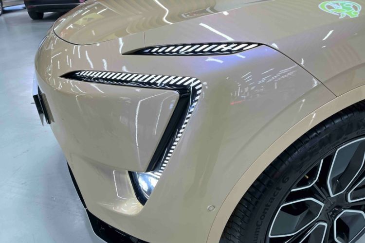 Used  11 2024 630 Rear-Wheel Drive Edition with Three Lasers
