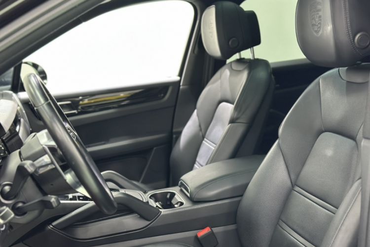 Used Porsche Cayenne 2019 Cayenne Coupé 3.0T
