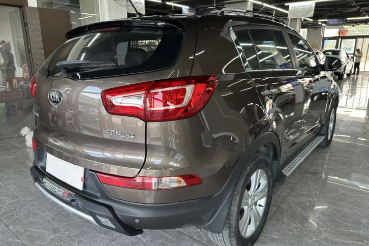 Used Kia Sportage R 2014 2.0L Manual Two-Wheel-Drive GLS
