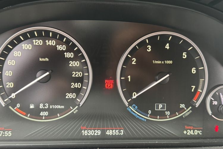 Used BMW 5 Series GT 2015 528i Leading Model
