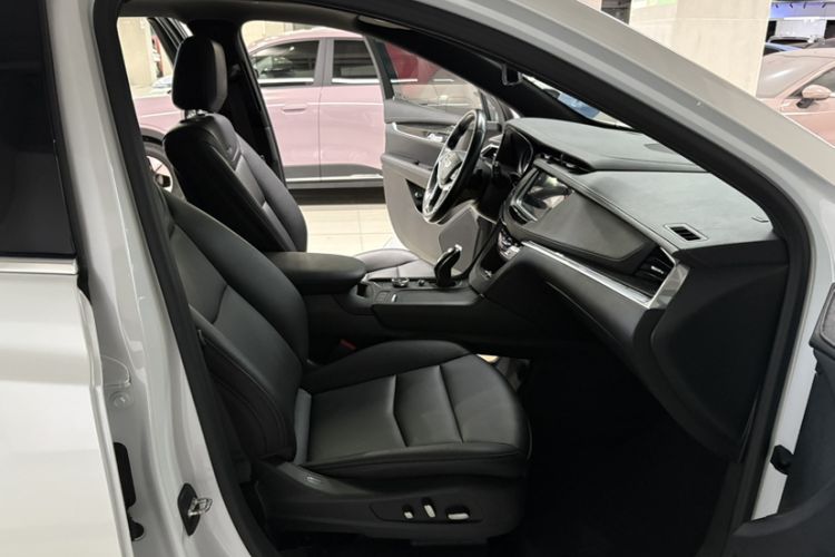 Used Cadillac XT5 2021 28T Luxury Version