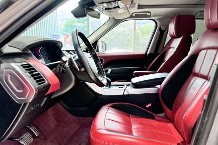 Used Land Rover Range Rover Sport 2021 3.0 L6 YAO Black Edition
