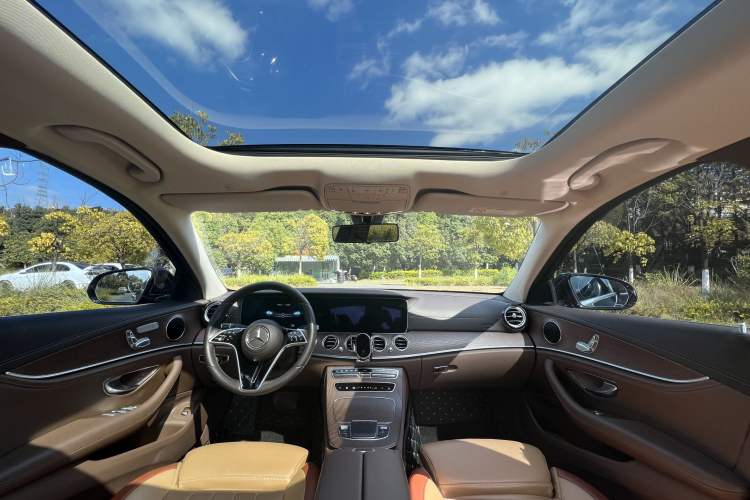 Used Mercedes-Benz E-Class 2022 E 260 L
