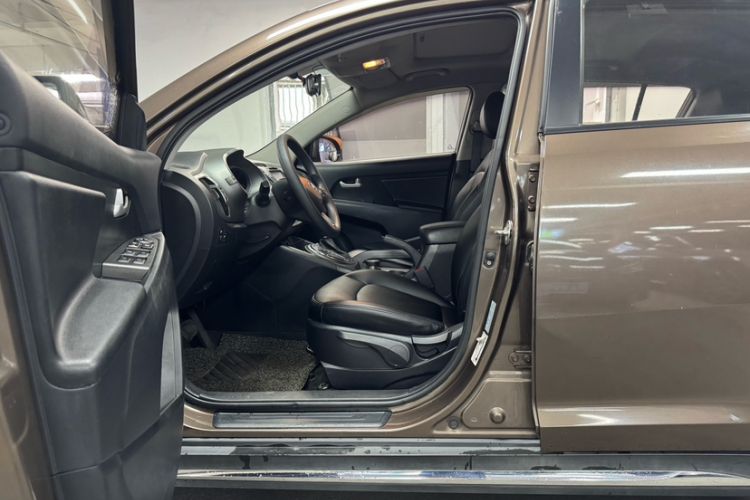 Used Kia Sportage R 2015 2.0L Automatic Two-Wheel Drive GL
