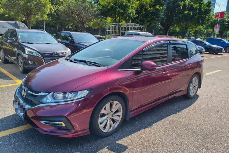 Used Honda Jade 2017 1.8L automatic Comfort version 5 seats
