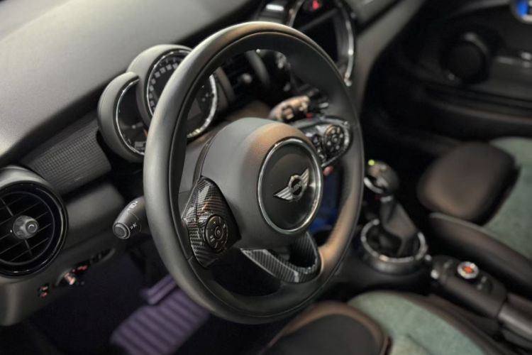 Used  MINI 2016 1.5T COOPER
