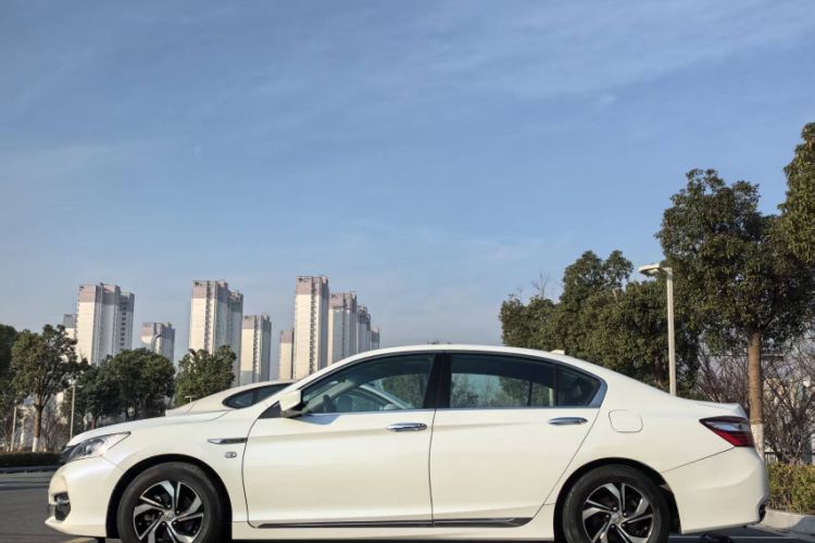 Used Honda Accord 2016 2.0L Elite Edition
