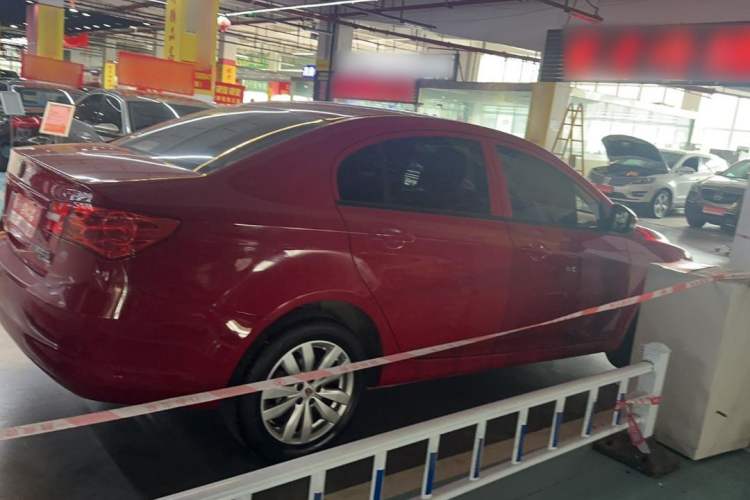 Used Roewe 350 2015 1.5L Automatic Luxury Sunroof Edition
