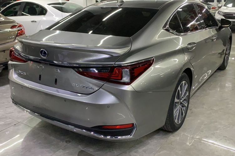 Used Lexus ES 2021 300h Excellence Edition