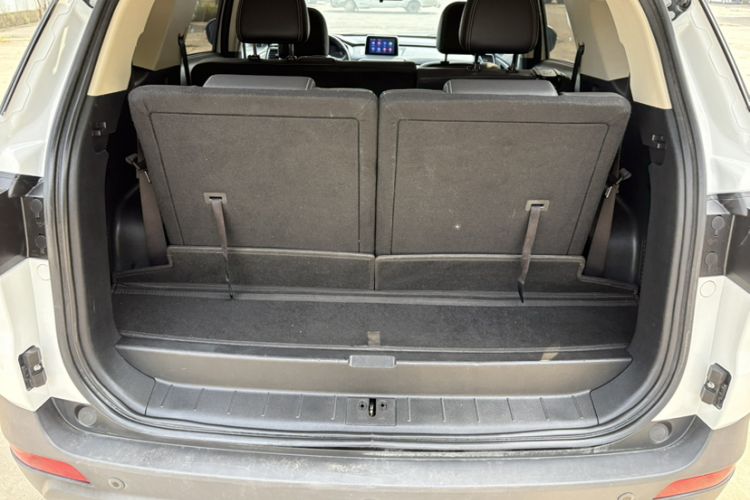 Used Dongfeng Fengon S560 2019 1.8L Manual Urban Model
