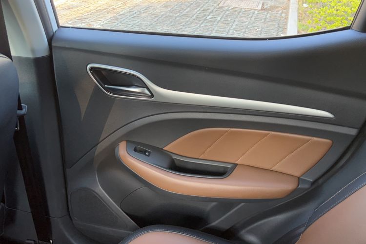 Used MG ZS 2017 1.5L Automatic Luxury Internet Edition
