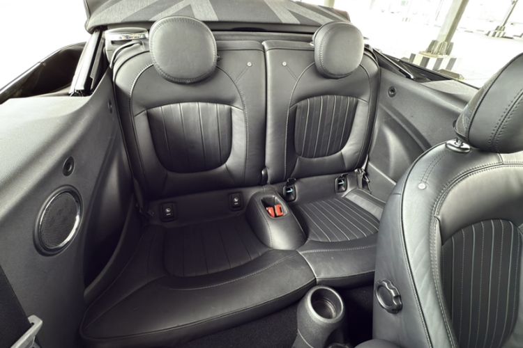 Used  MINI 2018 1.5T COOPER CABRIO Artist
