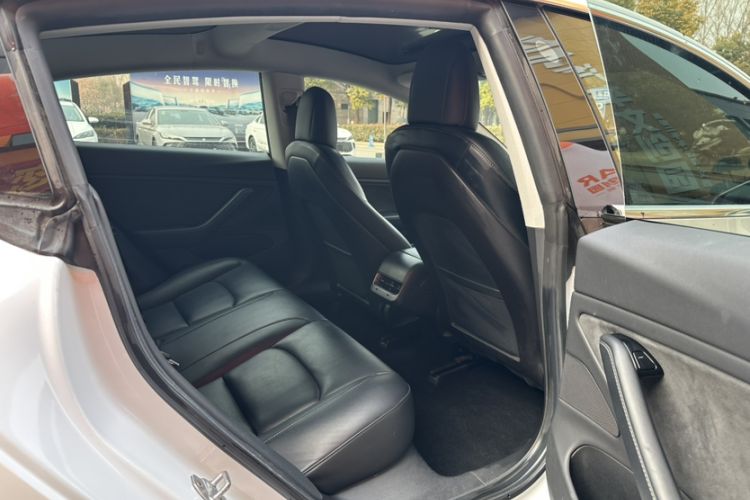 Used Tesla Model 3 2019 Long-Range Rear-Wheel-Drive Version
