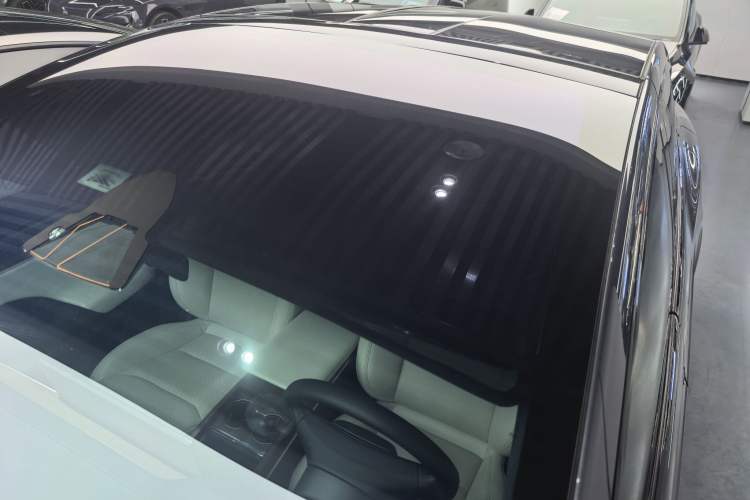 Used Tesla Model X 2023 Dual-Motor All-Wheel-Drive Version