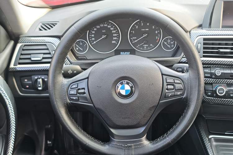 Used BMW 3 Series 2015 320Li Luxury Edition Fashion Model