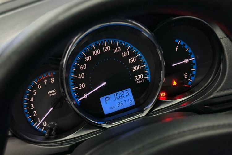 Used Toyota YARiS L 2019 1.5E CVT Dynamic Edition China VI compliant
